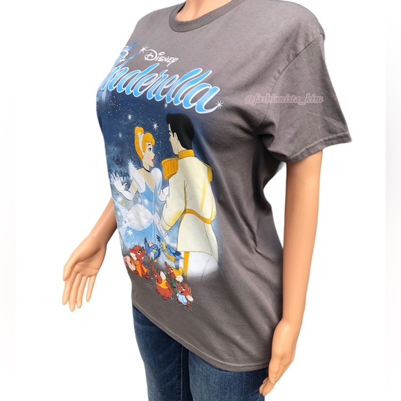 Disney gray Cinderella t-shirt new with tags - Picture 4 of 7